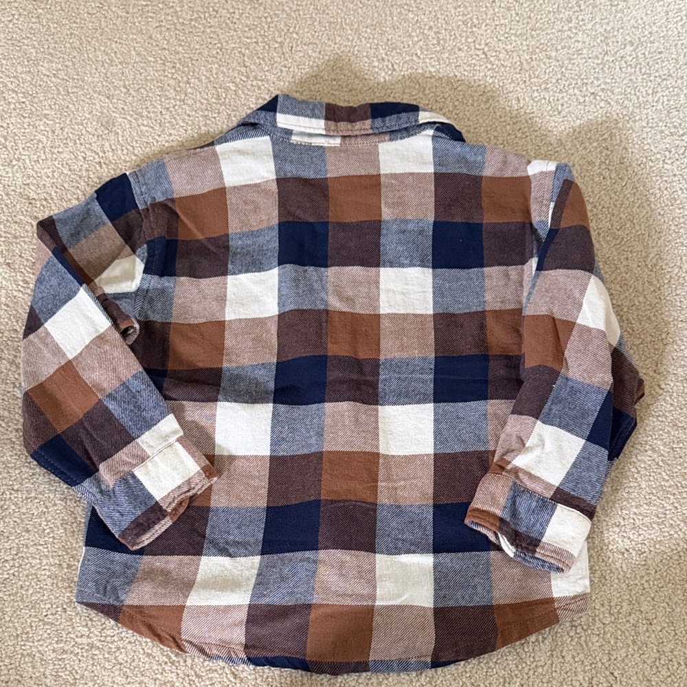 H&M Plaid Flannel Button-Down Shirt in Brown, Navy & Cream - Picture 3 of 3